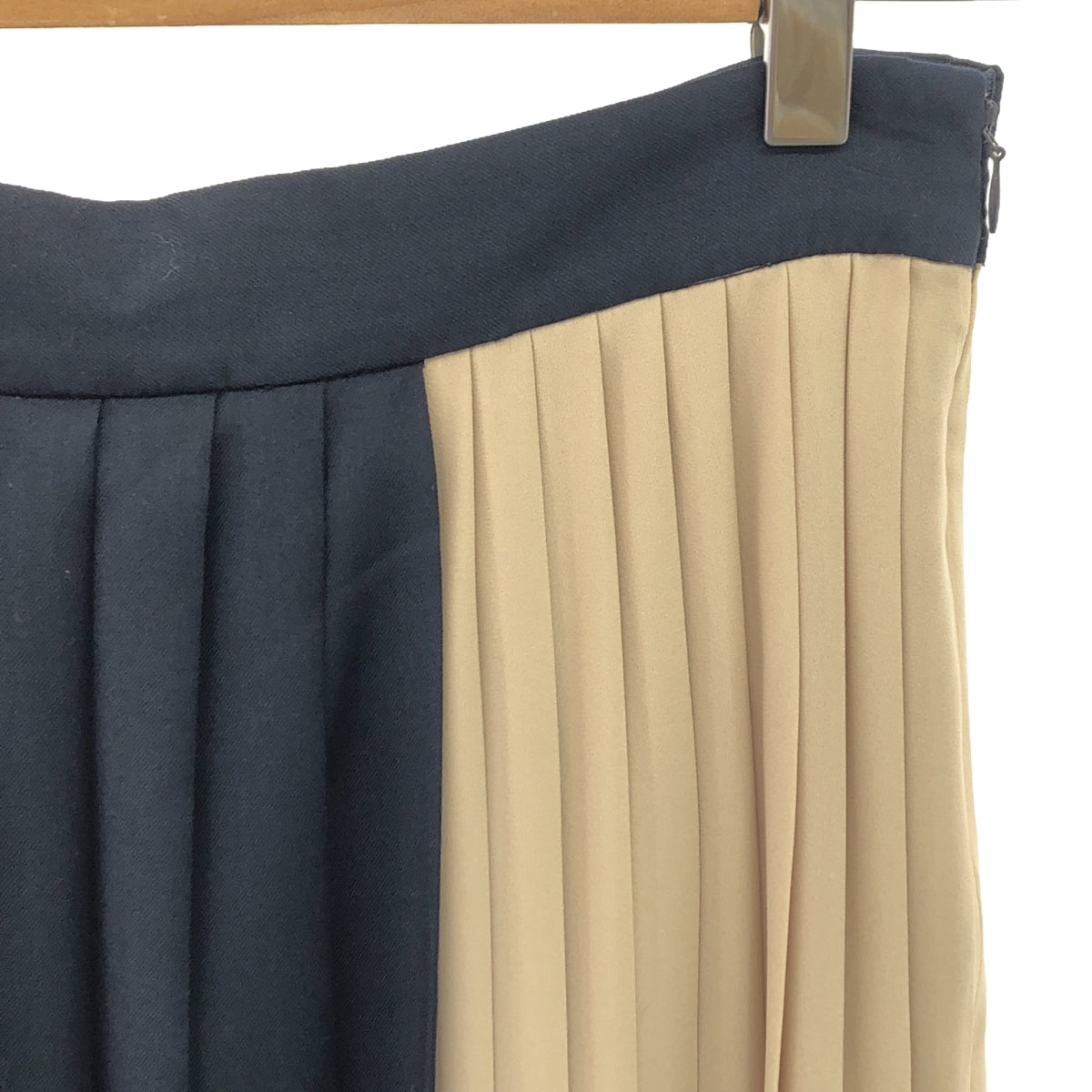 CLANE / クラネ | 2021SS | BI COLOR PLEATS SKIRT バイカラー プリーツスカート | 2 | ネイビー / ベージュ | レディース
