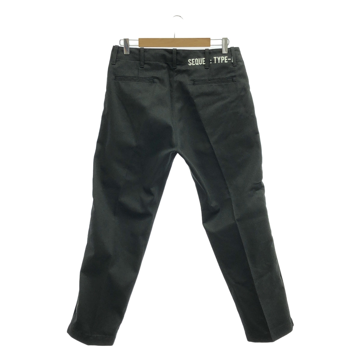 SEQUEL / シークエル | バックロゴ サイドライン チノ ワークパンツ | M | ブラック | メンズ