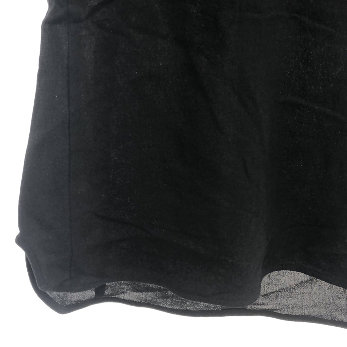 Mame Kurogouchi | Crepe Buttoned V-Neck Top | 2 | Black | Women's