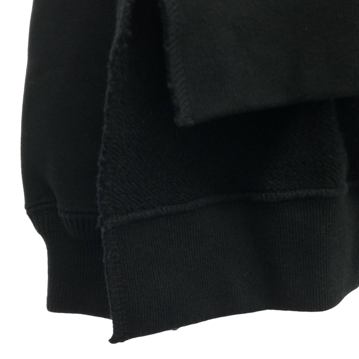 CDG by Comme des Garcons. / CDG Comme des Garcons | 2024 | OVERSIZED LONG BACK SWEATSHIRT | S | Black | Men's