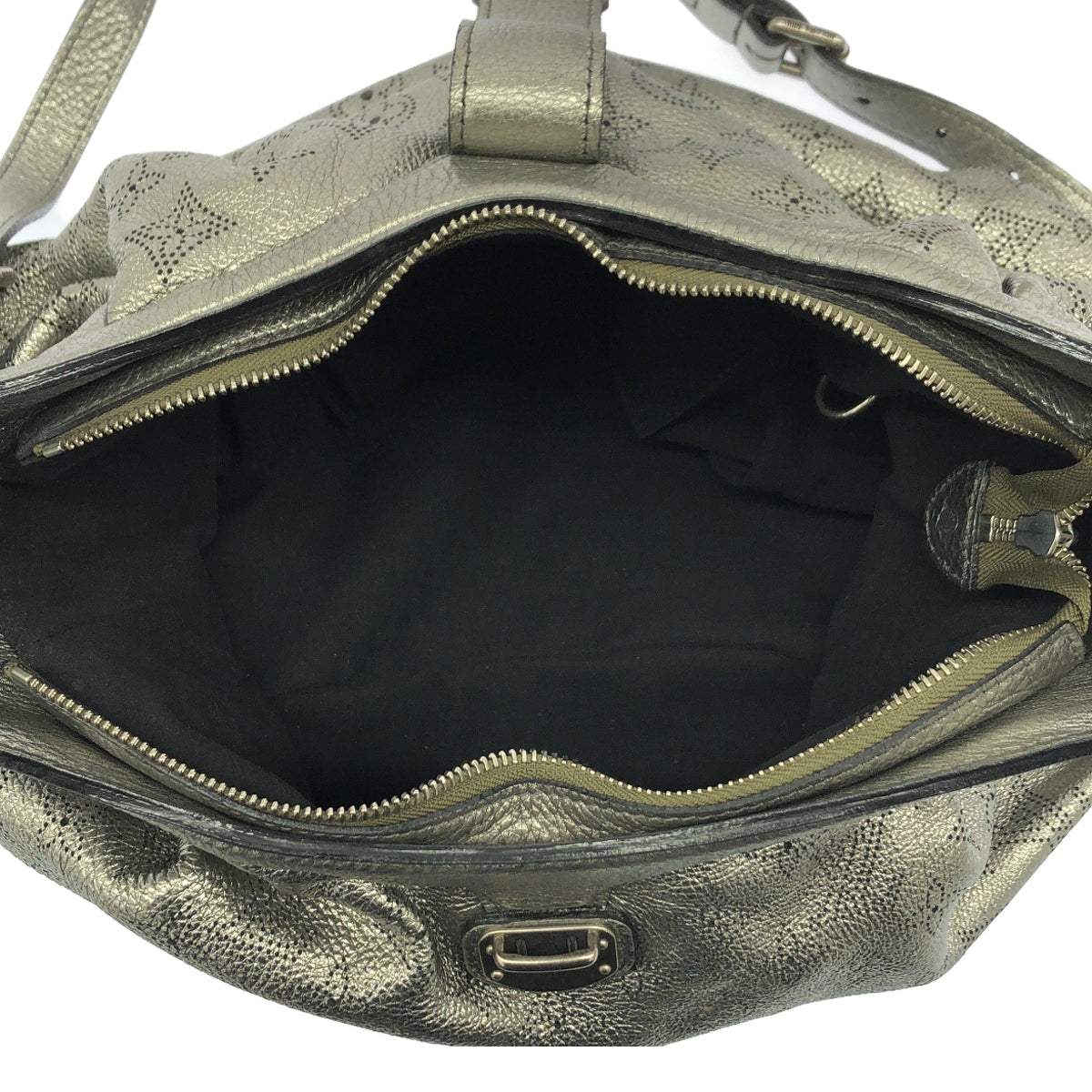 Louis Vuitton / Louis Vuitton | Mahina Shoulder Bag M95718 | XS | Silver | Women's