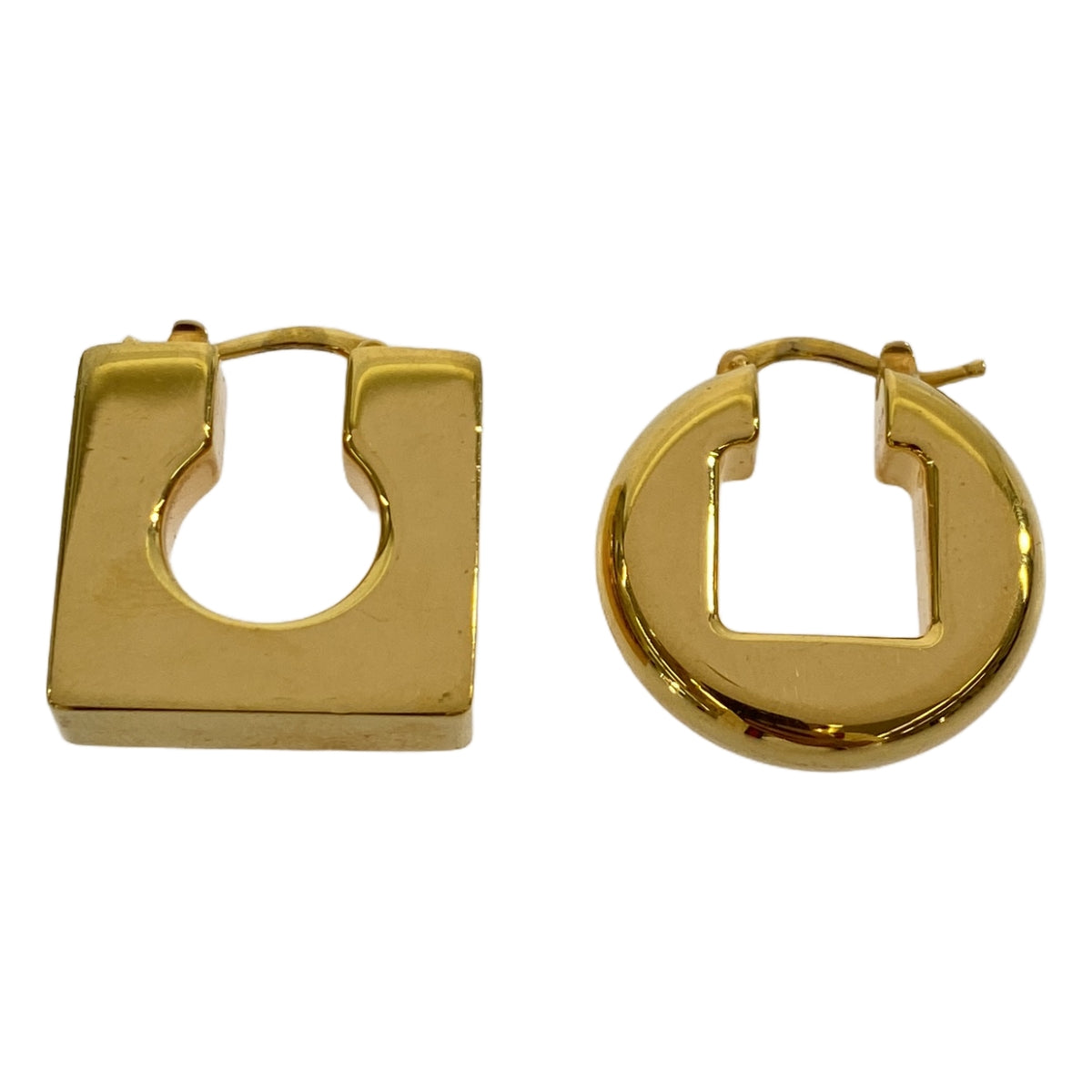 JACQUEMUS / ジャックムス | LES BOUCLES ROND CARRE ピアス |