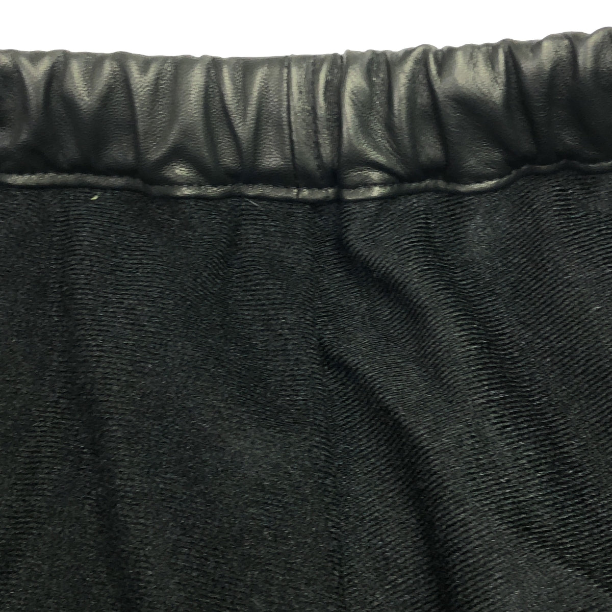 COMOLI | 2023AW | Drawstring hem zip sheepskin training pants / Y03-03014 | 2 | Men's