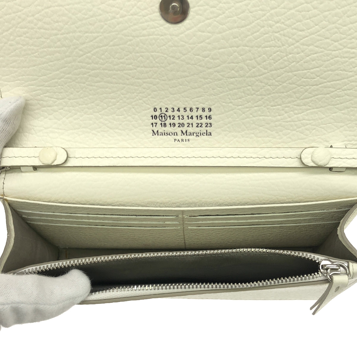 Maison Margiela | 2022 | Long Wallet Chain Shoulder Bag | White | Women's