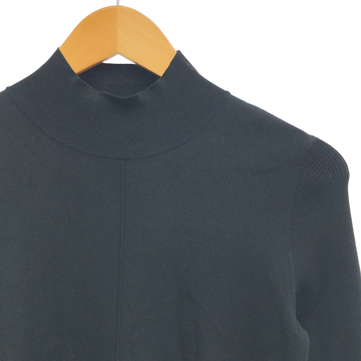 【미품】 UN3D / 앤슬리드 | 레이온 슬릿 하이넥 리브 니트 | 36 | 블랙 | 여성