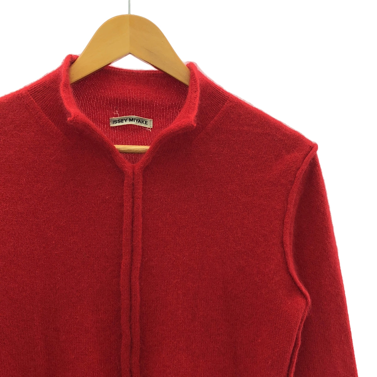 ISSEY MIYAKE / イッセイミヤケ | アンゴラ混 Vネックニット | M | レッド | レディース