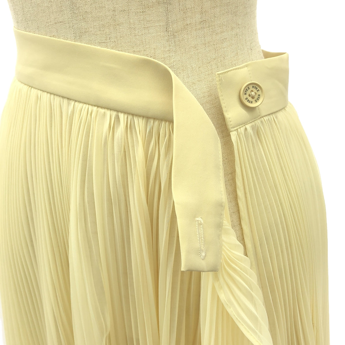 HYKE / ハイク | シアー プリーツ スカート | 2 | クリーム系 | レディース