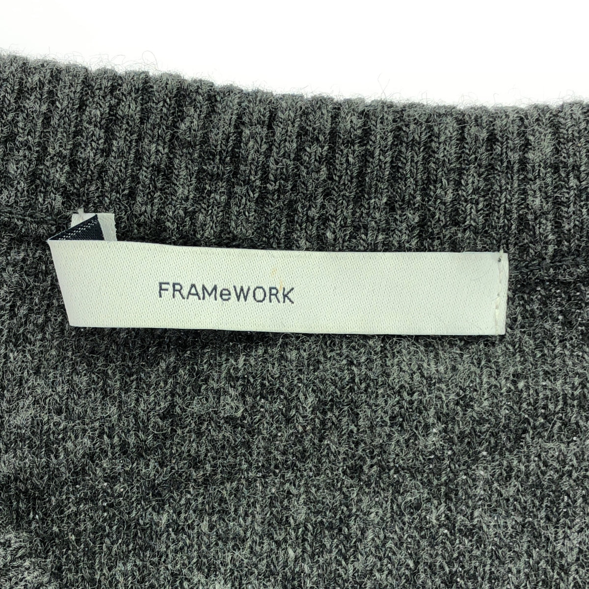 Framework / フレームワーク | 2024AW | AQUA Vネック プルオーバー | チャコールグレー | レディース