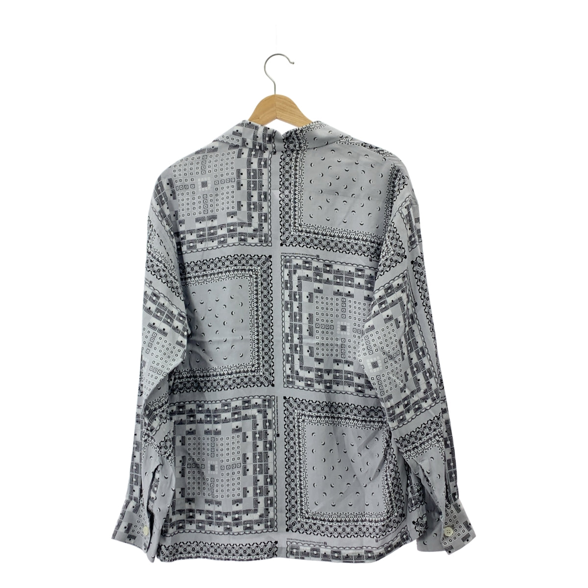 N.HOOLYWOOD | 2022 秋冬 | 幾何圖案開領長袖襯衫 | 落肩,寬鬆廓形,開領 | 尺寸 36 | 灰色 | 男款