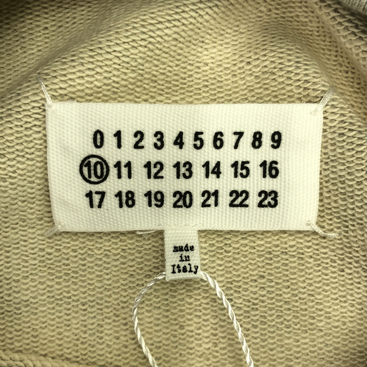 【신품】 Maison Margiela / 메종 마르제라 | 2021AW | 반전 로고 자수 크루넥 스웨트 | 44 | 회색 | 남성
