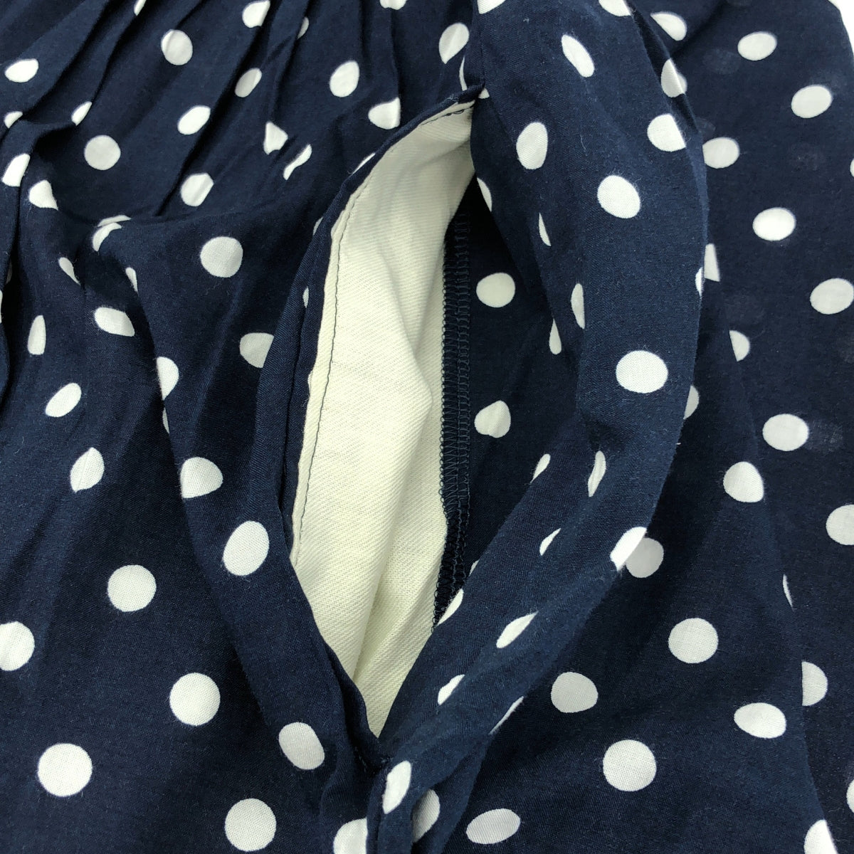 COMME des GARCONS COMME des GARCONS / Comme des | 2016春夏 |人造絲滿身圓點圖案口袋襯衫式連身裙 | S |女性的