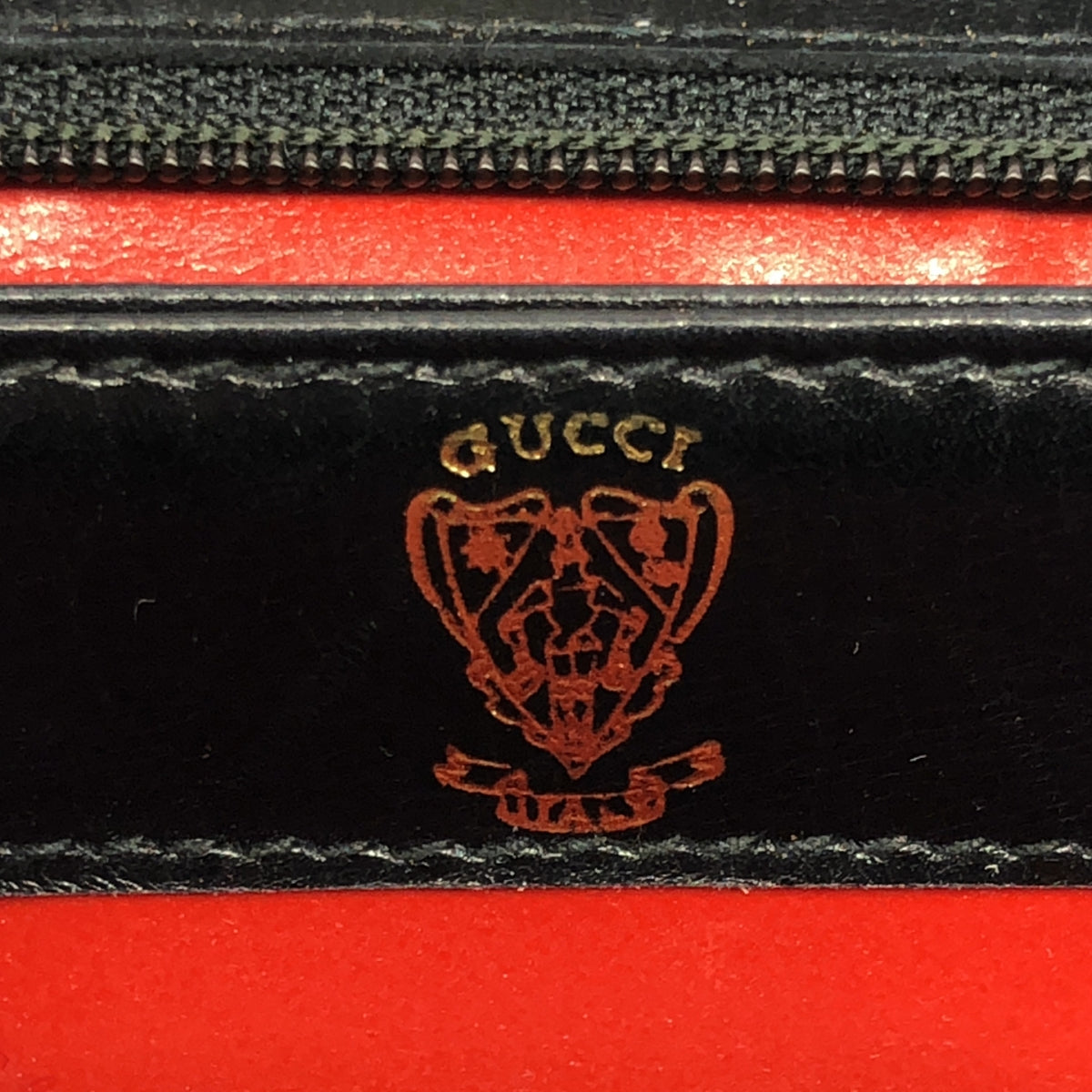 GUCCI | G-Turn Lock Handbag | Black | Women's