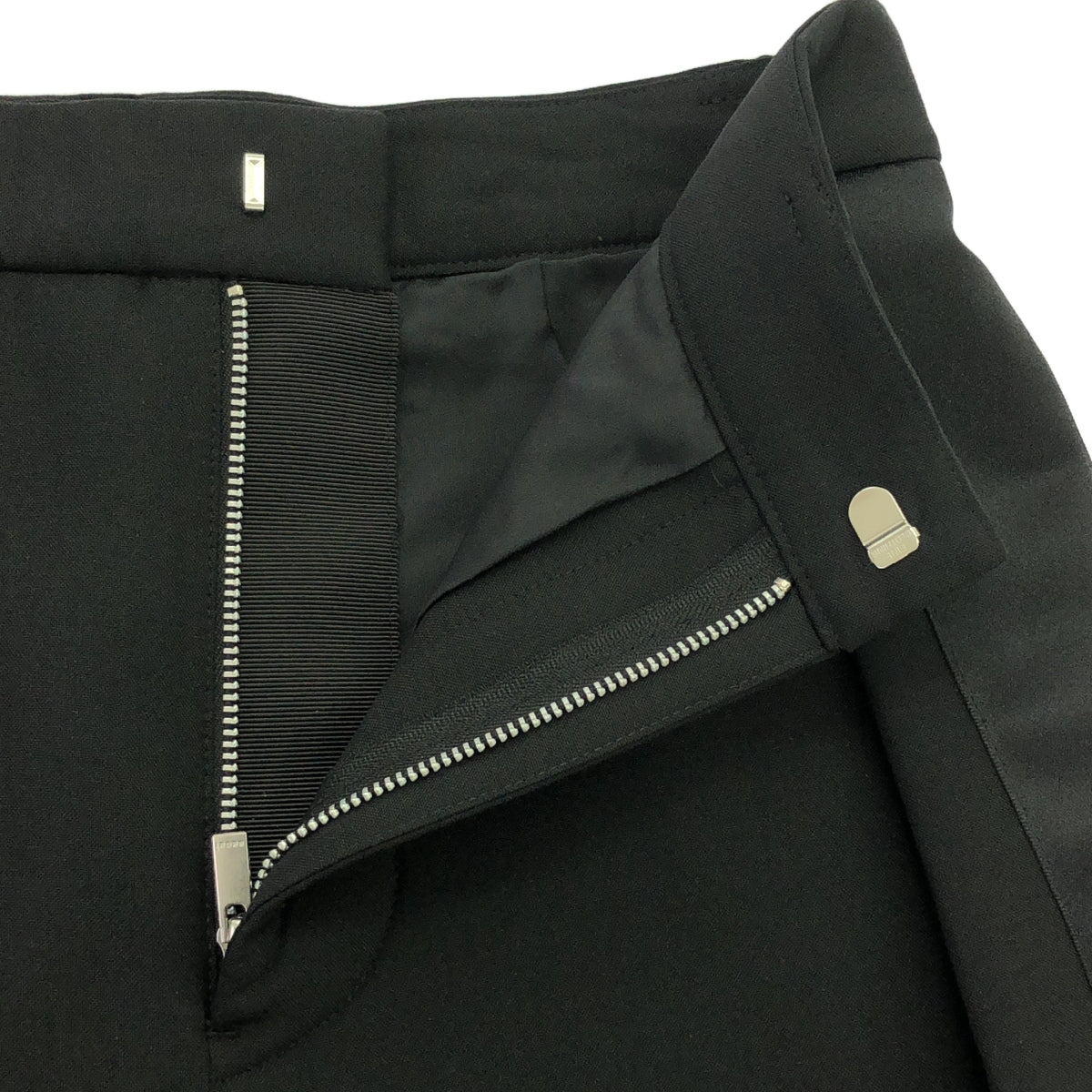 sacai / サカイ | 2023SS | Thread Detail Suiting Bonding Shorts ボンディングパンツ | 1 | レディース