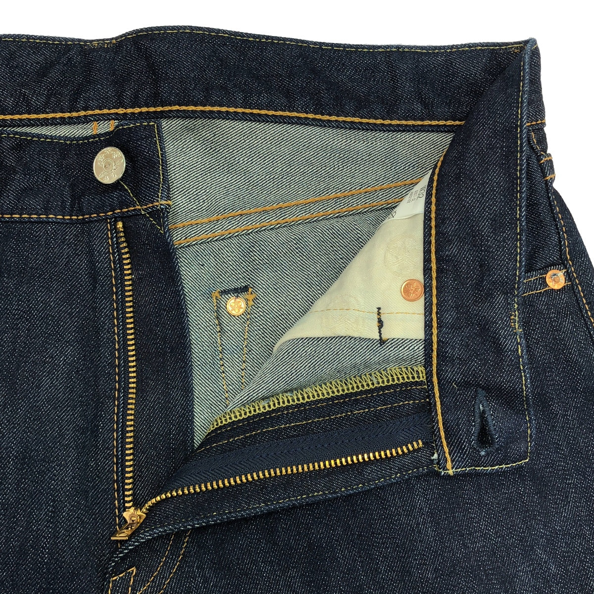 MOMOTARO JEANS / 모모 타로 청바지 | 가죽 패치 세르비치 데님 바지 | 32 | 남성