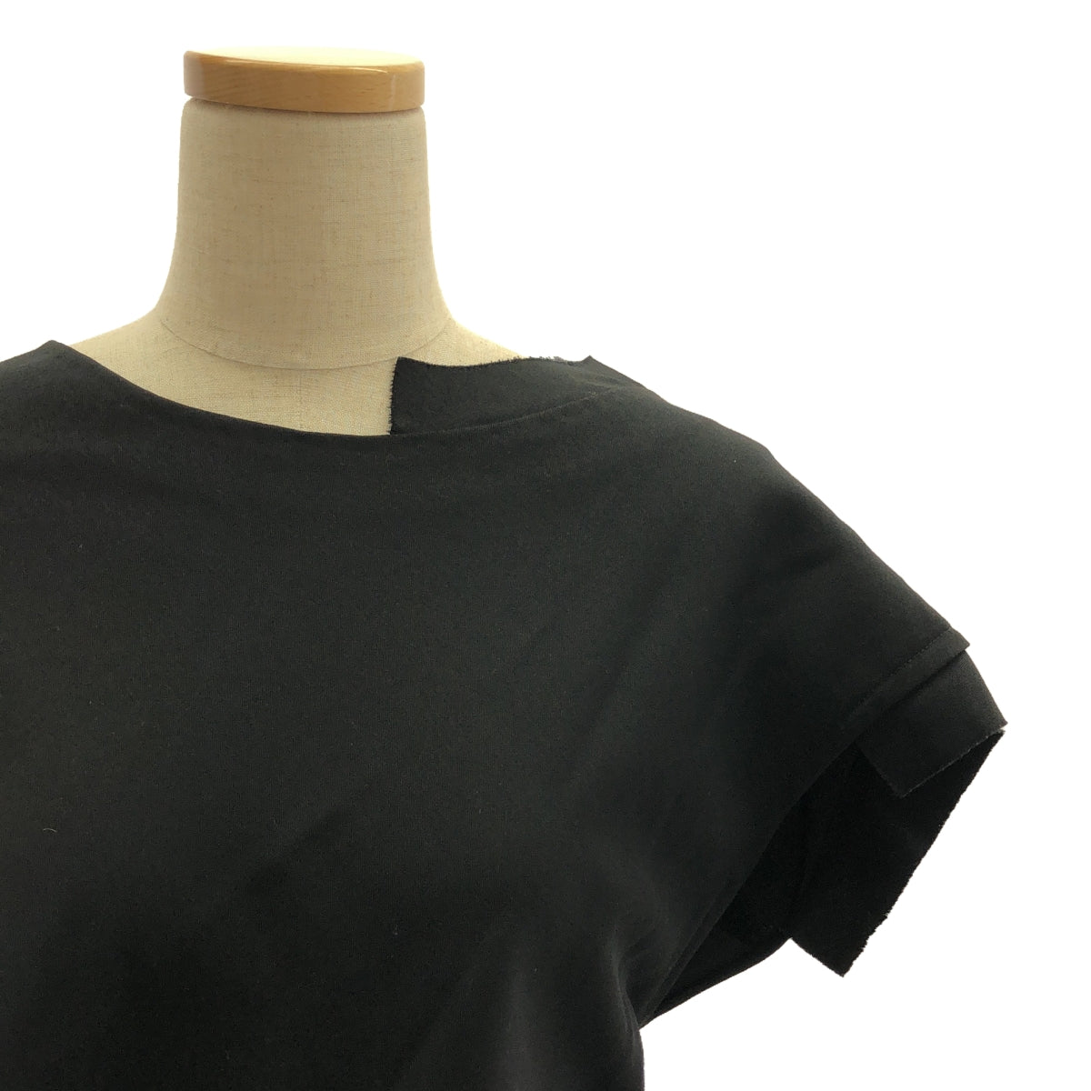 YOHJI YAMAMOTO +NOIR | Wool asymmetrical side slit modified sleeveless dress | 1 | Black | Women's