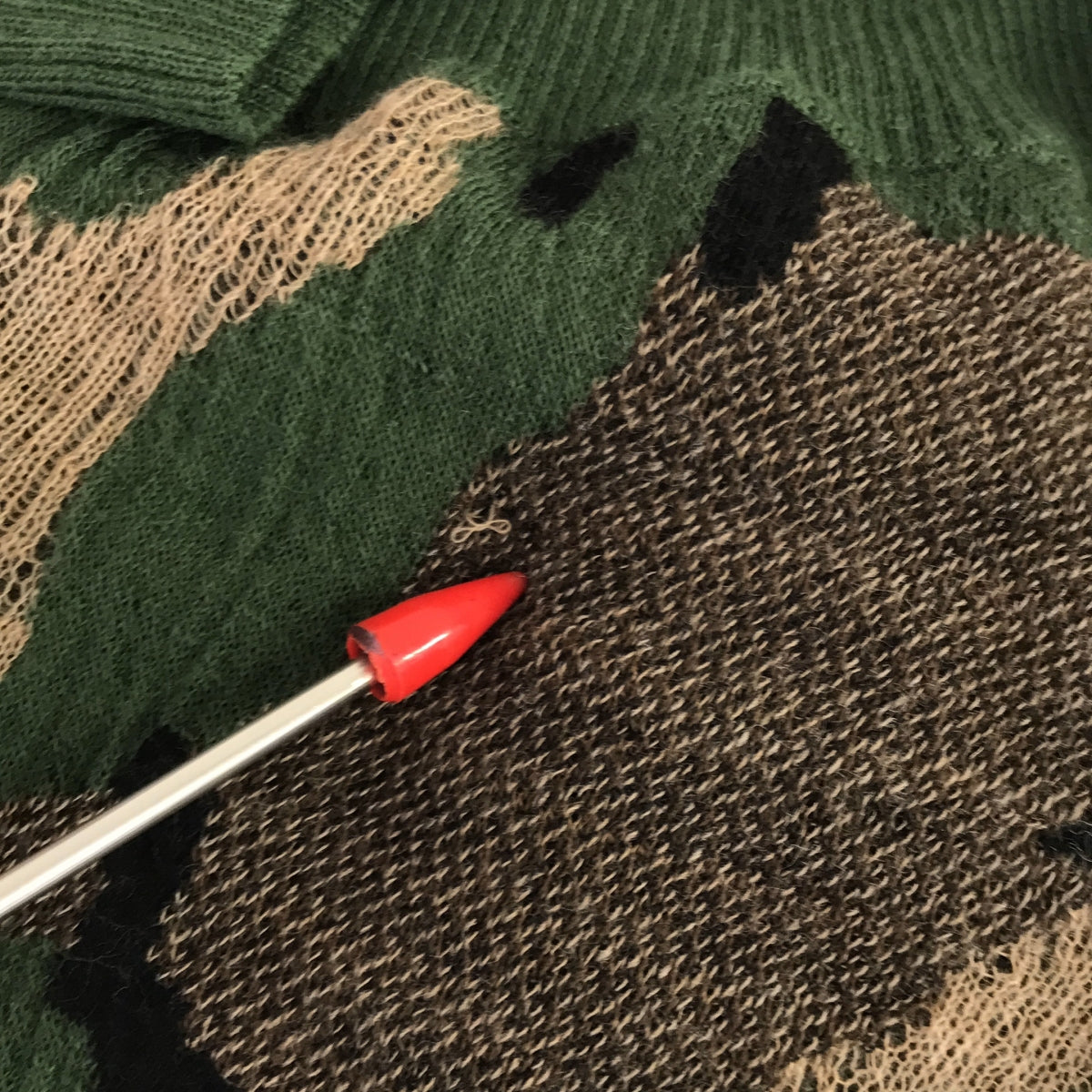 JUNYA WATANABE COMME des GARCONS / ジュンヤワタナベ | カモフラ柄 アシンメトリー プルオーバーニット | M | レディース
