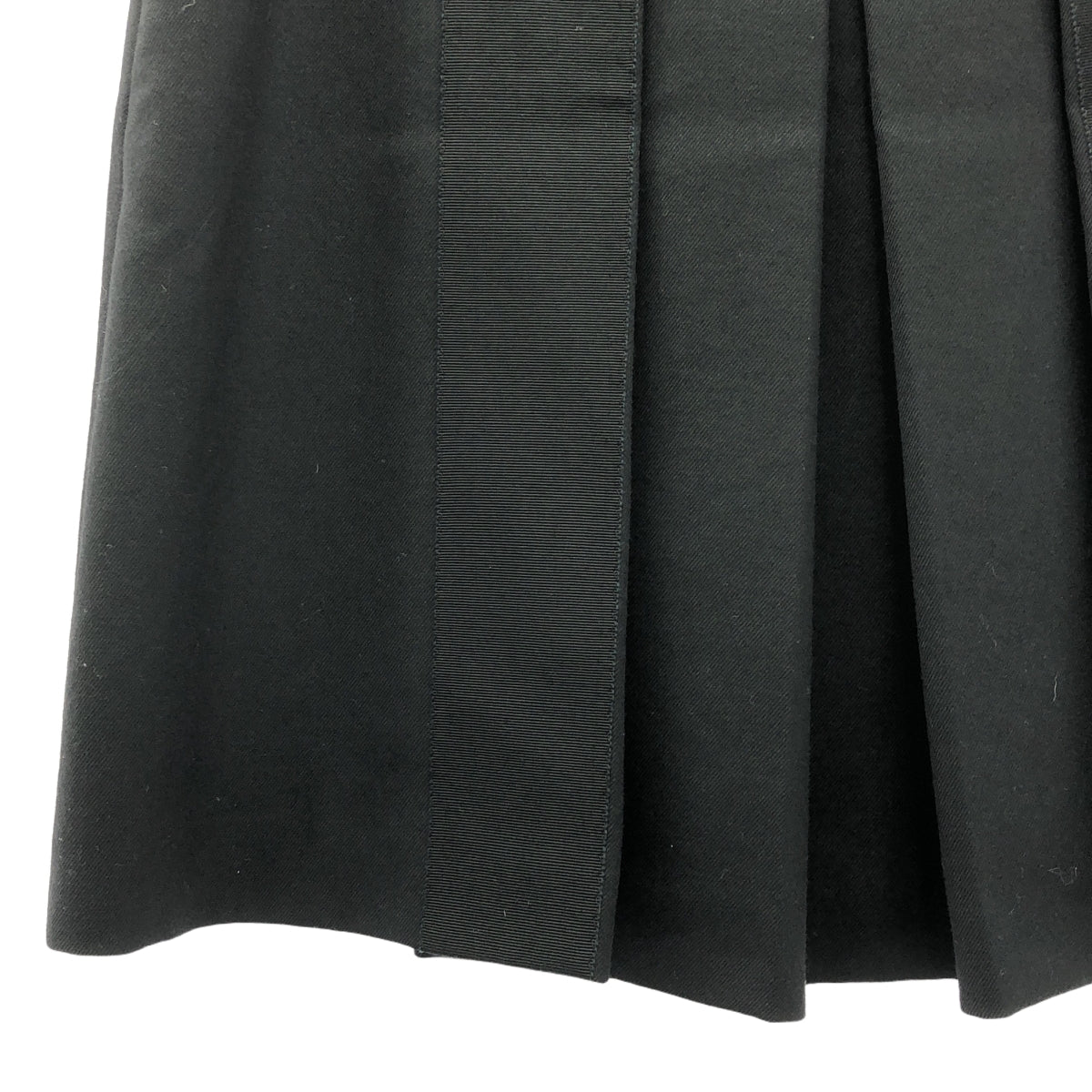 PRADA | 2015 | Wool tuck flare skirt | 44 | Women's