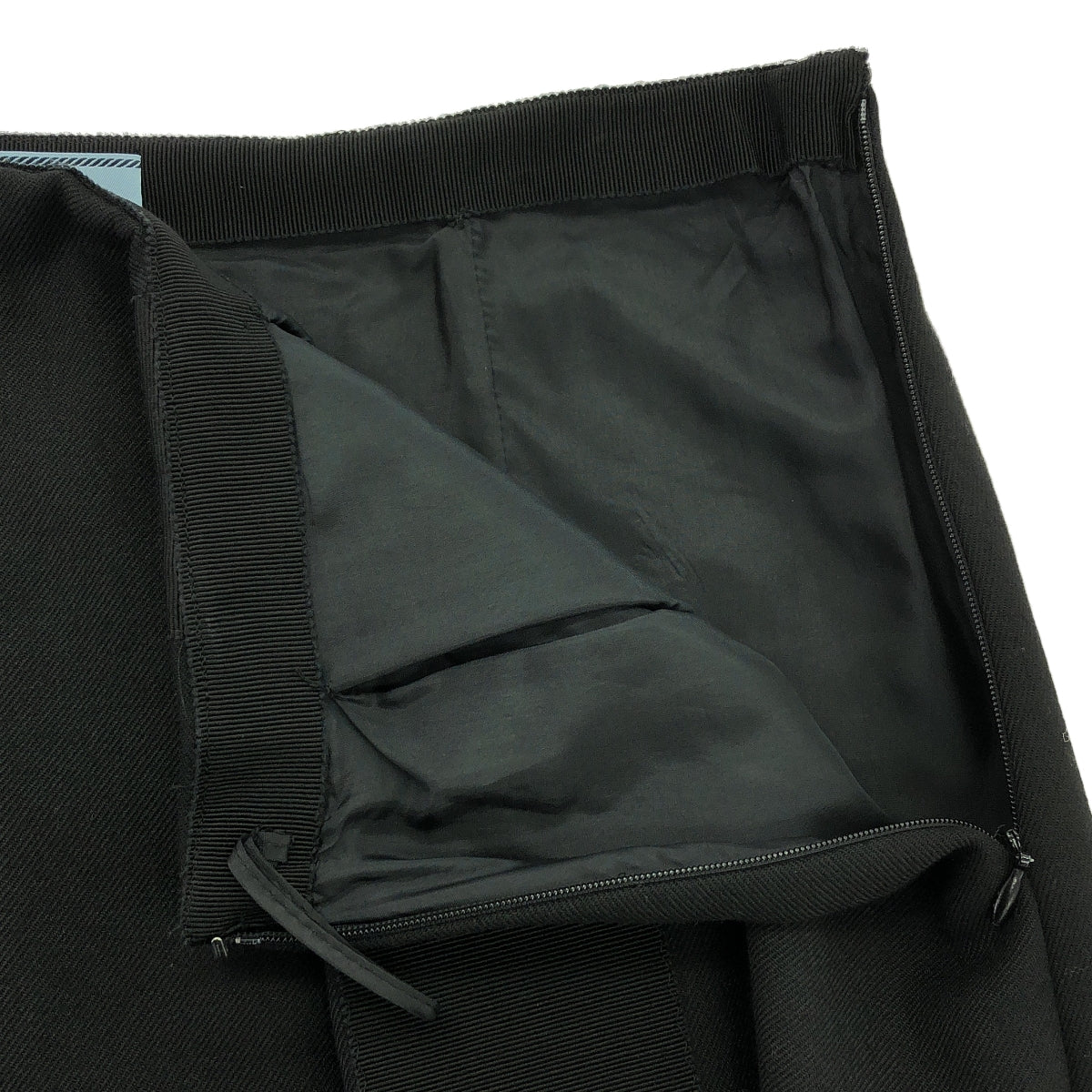 PRADA | 2015 | Wool tuck flare skirt | 44 | Women's