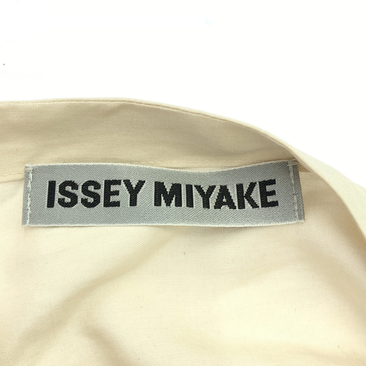 【新品】 ISSEY MIYAKE / イッセイミヤケ | ENCLOTHE SILK Shirt インクローズ シルク シャツ | 2 | Moon White | レディース