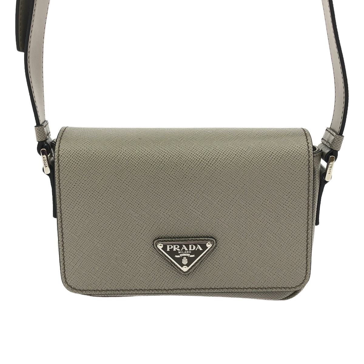 【新品】 PRADA / プラダ | Triangle Logo Saffiano Leather shoulder bag ショルダーバッグ | グレージュ | メンズ