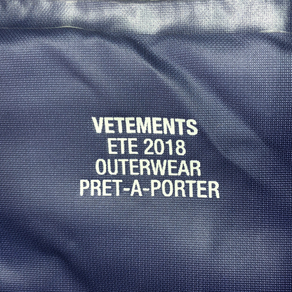 VETEMENTS / ヴェトモン | Horoscope Cancer hooded raincoat レインコート | F | メンズ