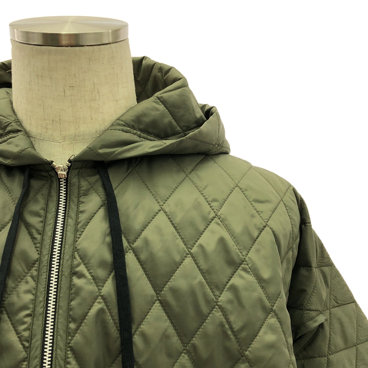 COMME des GARCONS HOMME DEUX / 컴데 갤슨 옴두 | 2024AW | 고밀도 터프터 퀼트 판초 | F | 남성