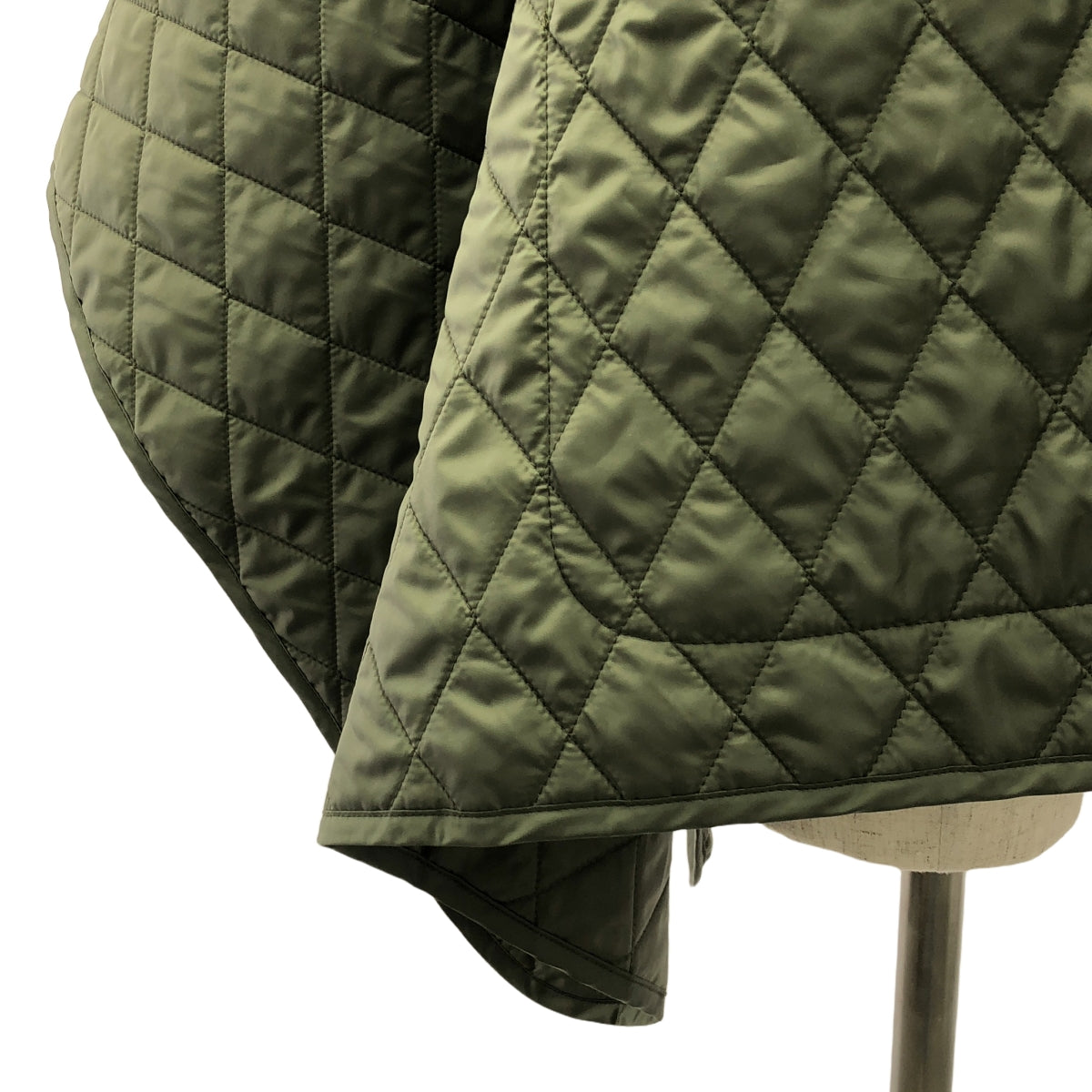 COMME des GARCONS HOMME DEUX / 컴데 갤슨 옴두 | 2024AW | 고밀도 터프터 퀼트 판초 | F | 남성