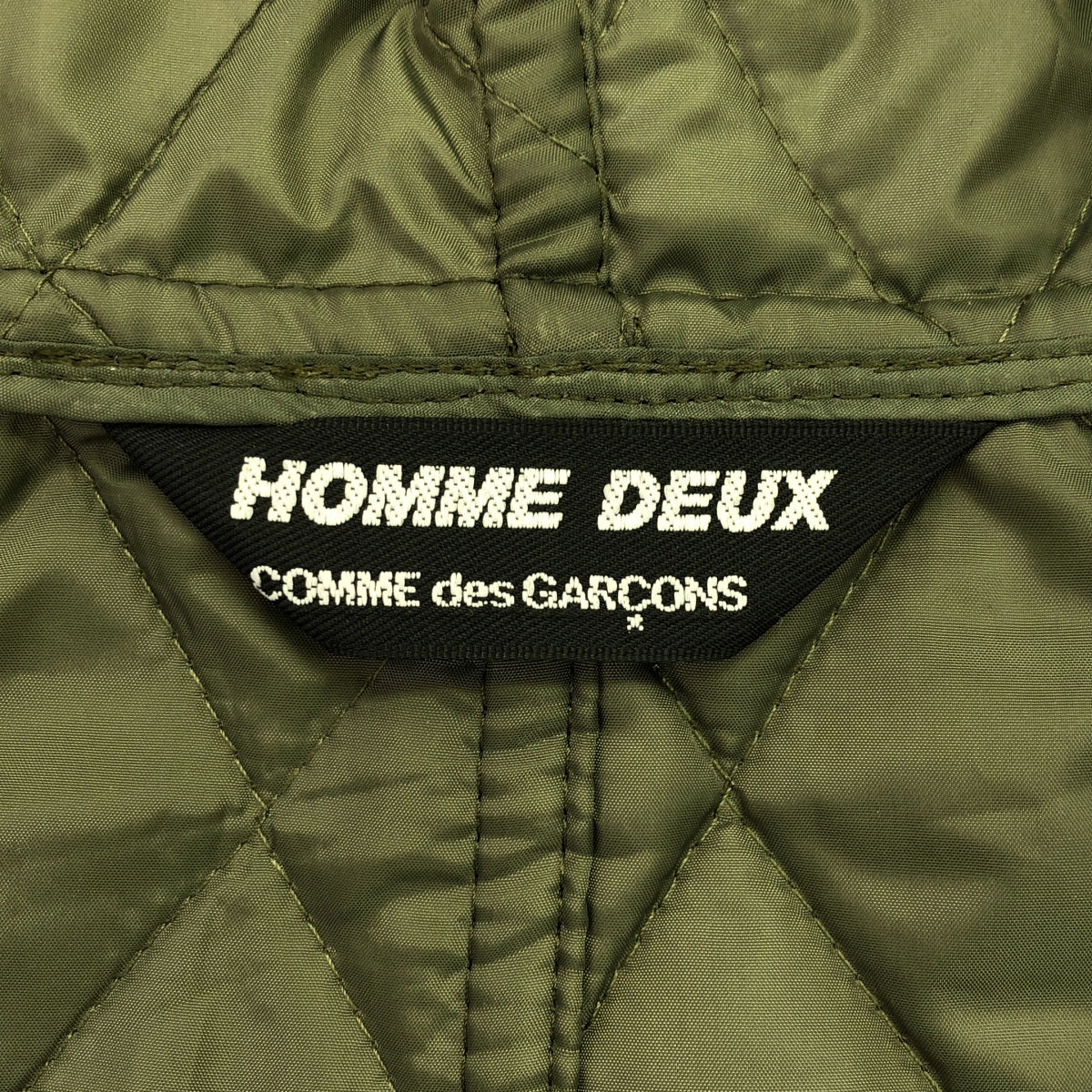 COMME des GARCONS HOMME DEUX / 컴데 갤슨 옴두 | 2024AW | 고밀도 터프터 퀼트 판초 | F | 남성