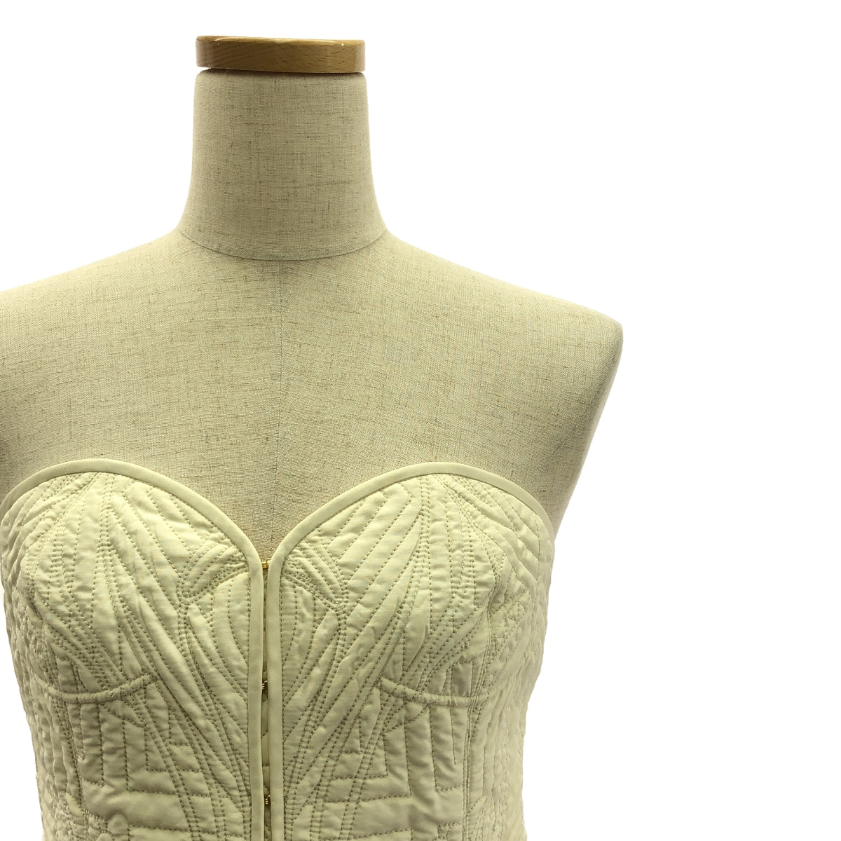 【美品】 Mame Kurogouchi / マメクロゴウチ | 2023AW | Floral Quilted Silk Bustier / シルク ビスチュ | 2 | ECRU | レディース