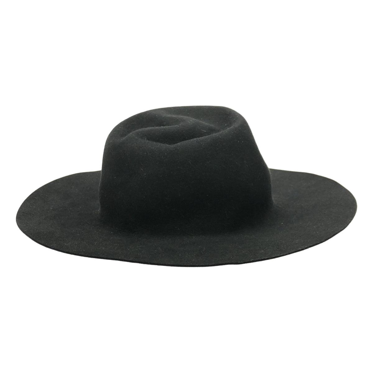nonnative / nonnative | × comesandgoes hat | 2 | Other