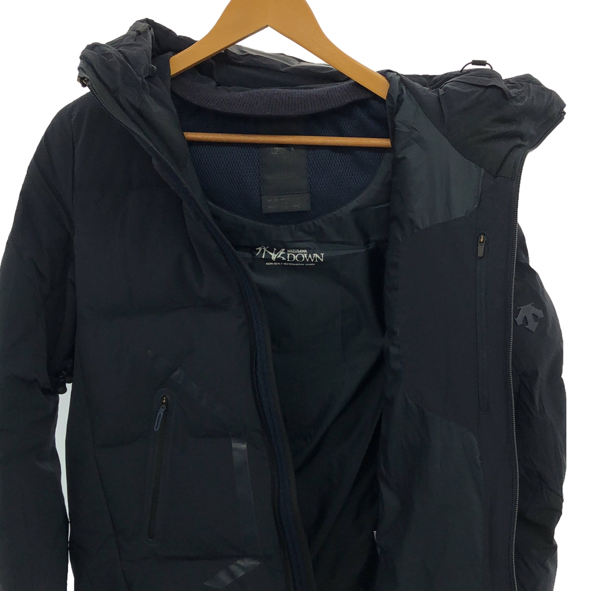 DESCENTE ALLTERRAIN | MIZUSAWA DOWN JACKET STORM 4WAY STRETCH STORM HOODED MIZUSAWA DOWN JACKET | M | MEN'S