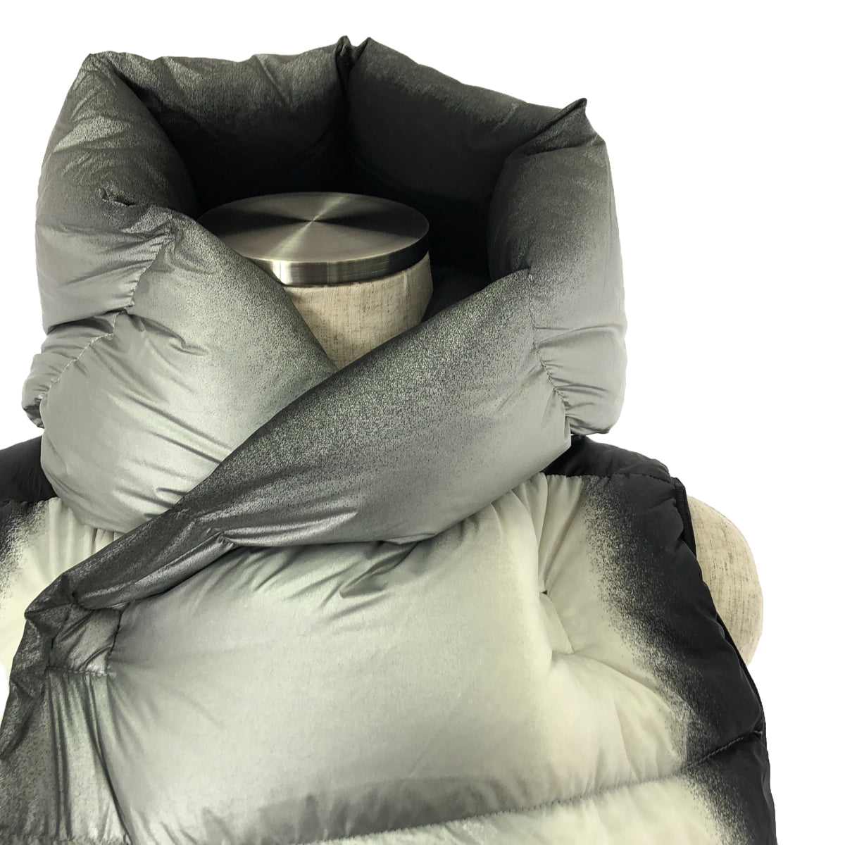 【미품】 Rick Owens / 릭 오웬스 | 2019FW | Quilted Puffer Long Vest Jacket 다운 코트 | 46 | 블랙/실버/화이트 | 남성