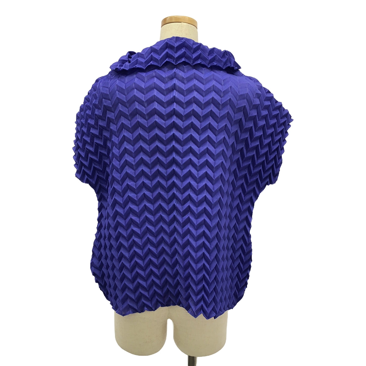 【美品】 me ISSEY MIYAKE / ミーイッセイミヤケ | ZIG ZAG PLEATS ジグザグ プリーツ トップス | パープル | レディース