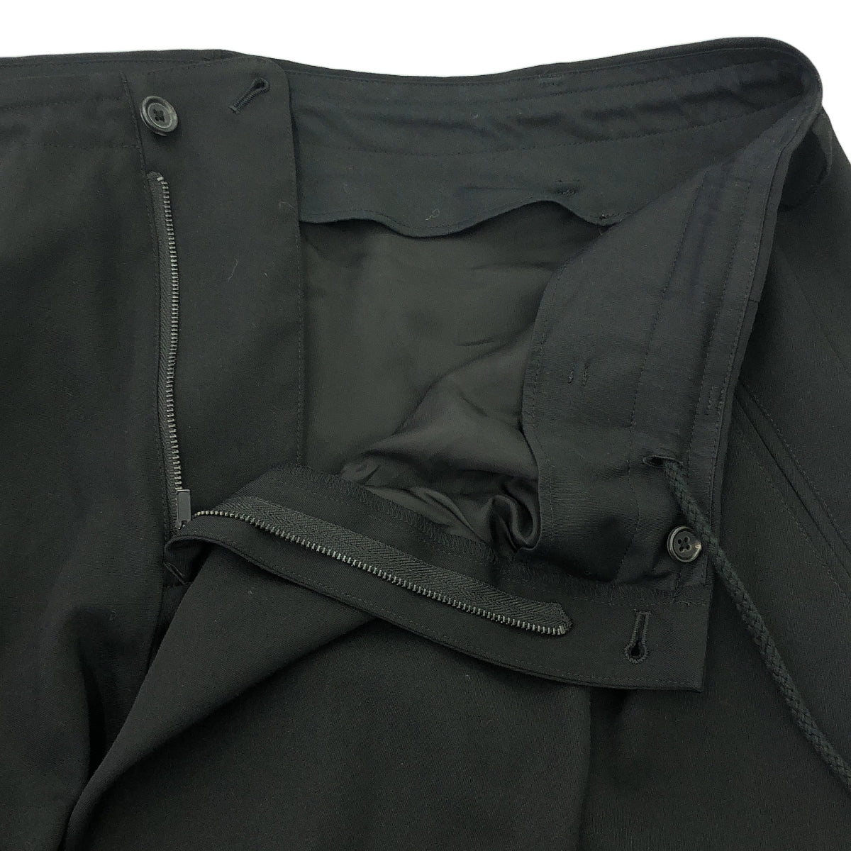 YOHJI YAMAMOTO POUR HOMME / ヨウジヤマモトプールオム | 2023AW | WOOL GABARDINE DECO DRAPED PANTS ウールギャバジン デコ ドレープド パンツ | 1 | メンズ