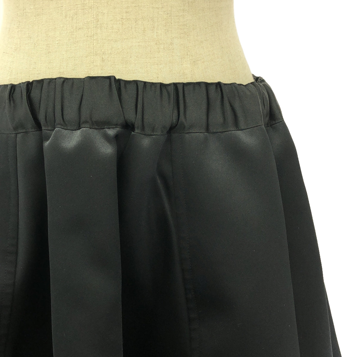 【美品】 COMME des GARCONS / コムデギャルソン | 2022AW | ポリエステル 変形 立体 断ち切り パッチ ドローストリング スカート | S | ブラック | レディース