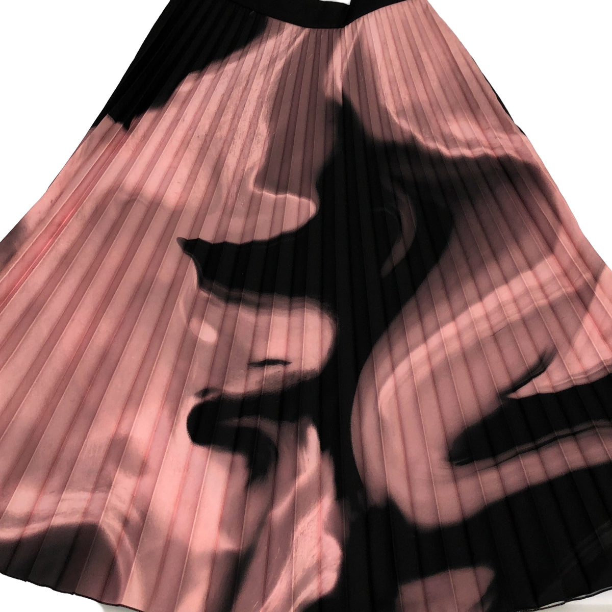 Off-White / オフホワイト | Pink Graphic Print Pleated Midi Skirt / サイドジップ プリーツ スカート | 42 | ブラック/ピンク | レディース