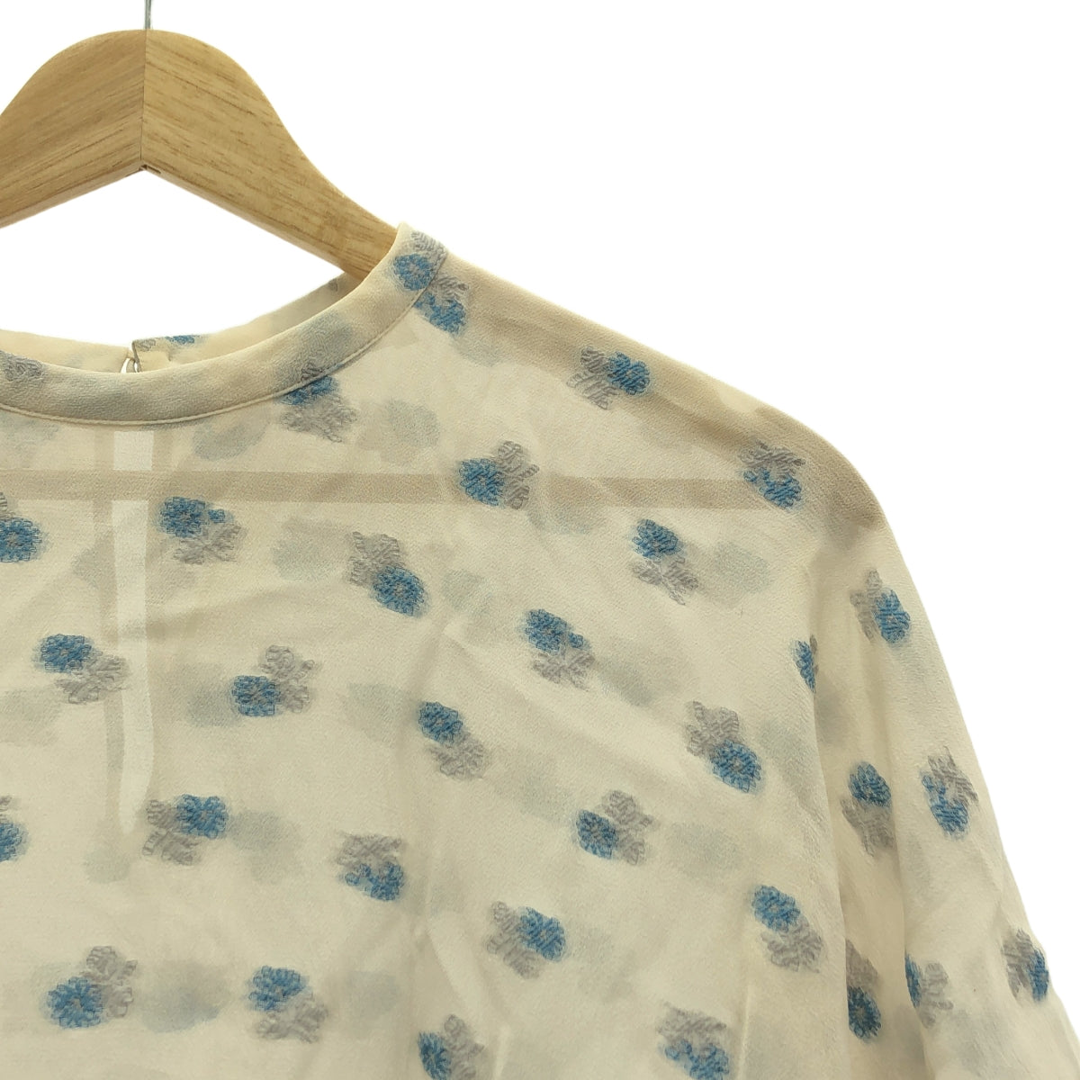 Mame Kurogouchi / マメクロゴウチ | 2021SS | Tunic With Small Flower Embroidery ブラウス | 1 | レディース