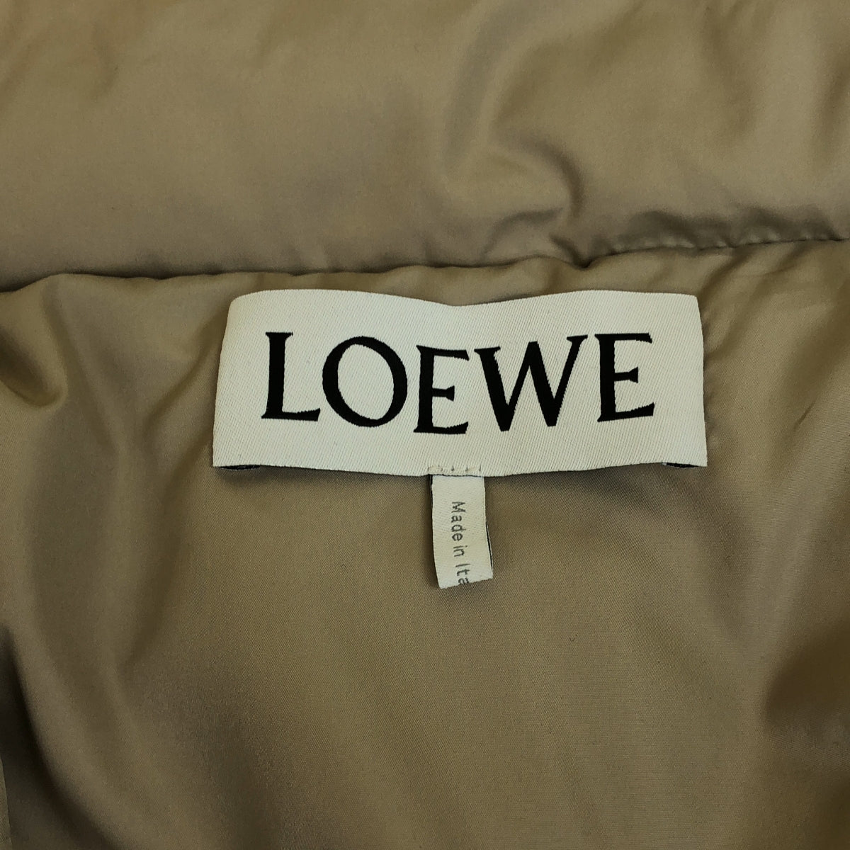 【미품】 LOEWE / 로에베 | 아나그램 가죽 패치 크롭드 다운
