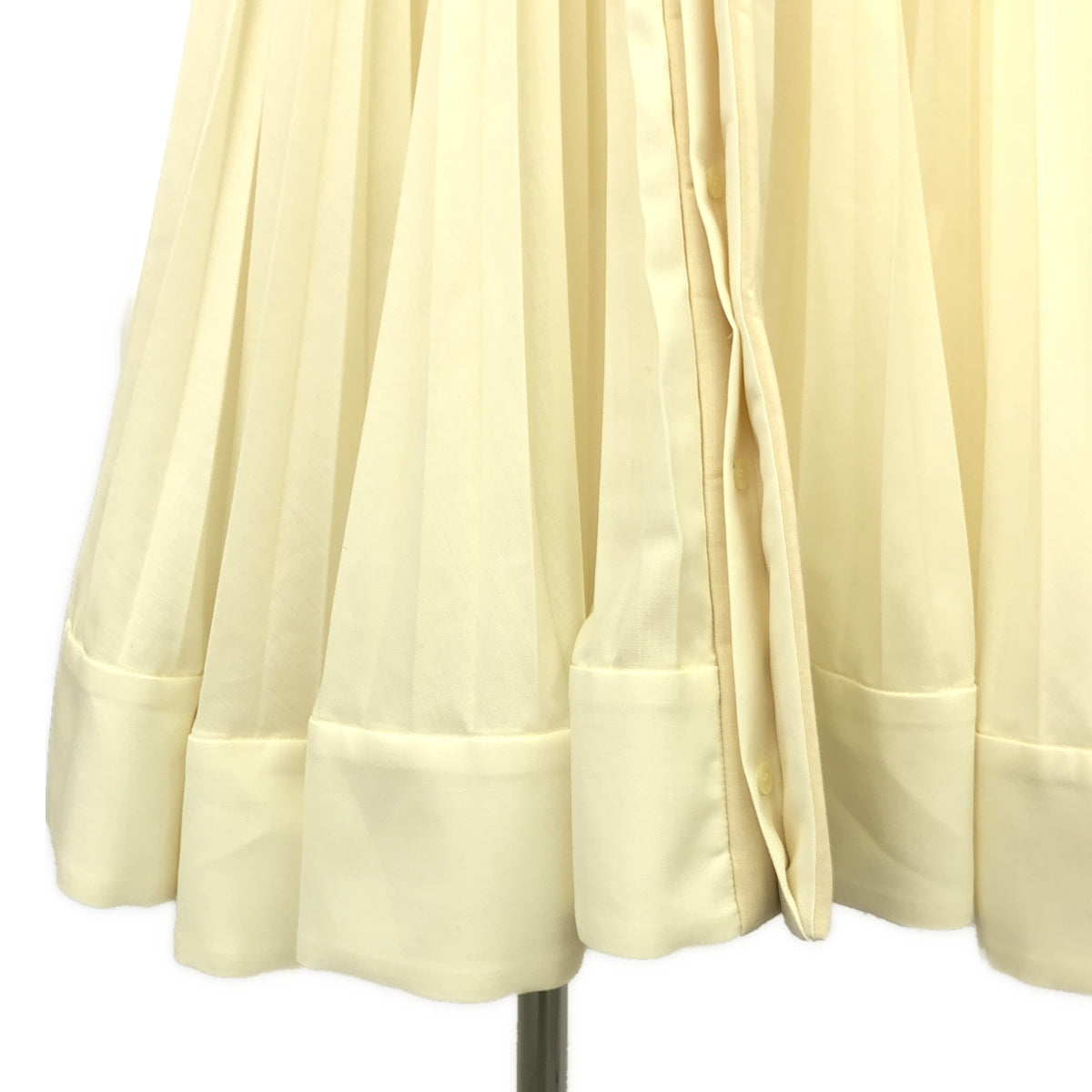 【美品】  sacai / サカイ | 2023AW | Suiting Bonding Dress  / ボンディング プリーツ ドレス ワンピース | 2 | エクリュ | レディース