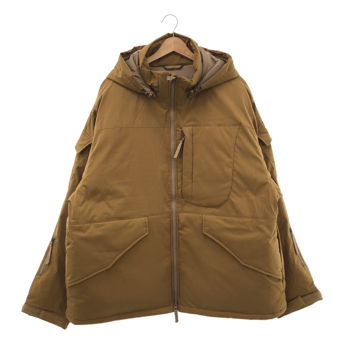 【신품】 DAIWA PIER39 / 다이와 피어 서틴 나인 | 2022AW | TECH PADDING MIL JACKET 안솜 밀리터리 재킷 | L | 코요테 | 남성