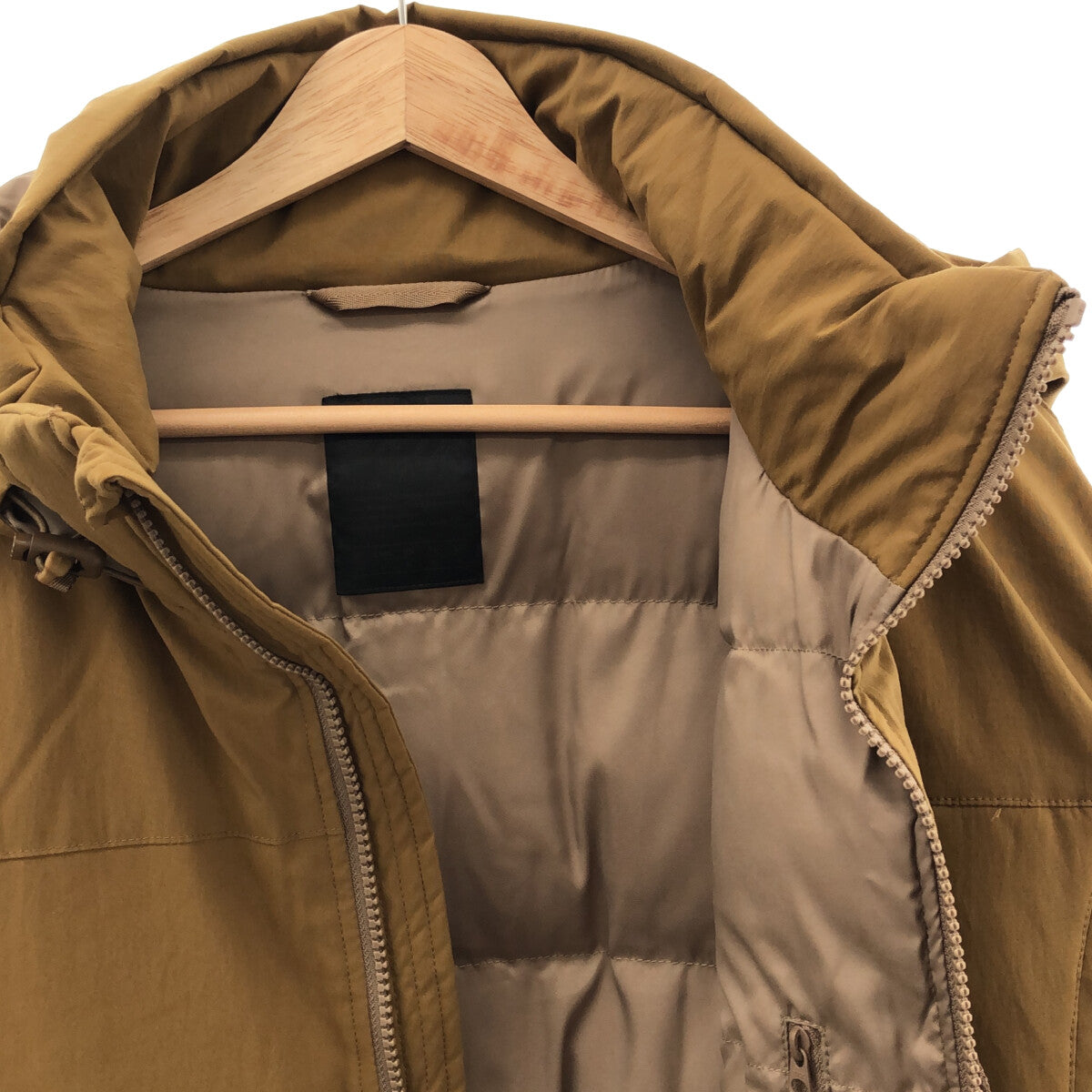 【신품】 DAIWA PIER39 / 다이와 피어 서틴 나인 | 2022AW | TECH PADDING MIL JACKET 안솜 밀리터리 재킷 | L | 코요테 | 남성