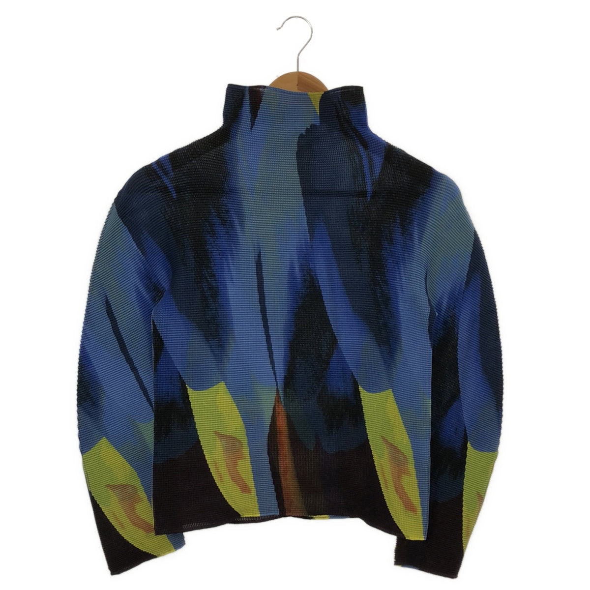 me ISSEY MIYAKE / ミーイッセイミヤケ | Design Print Pleated Cut ...