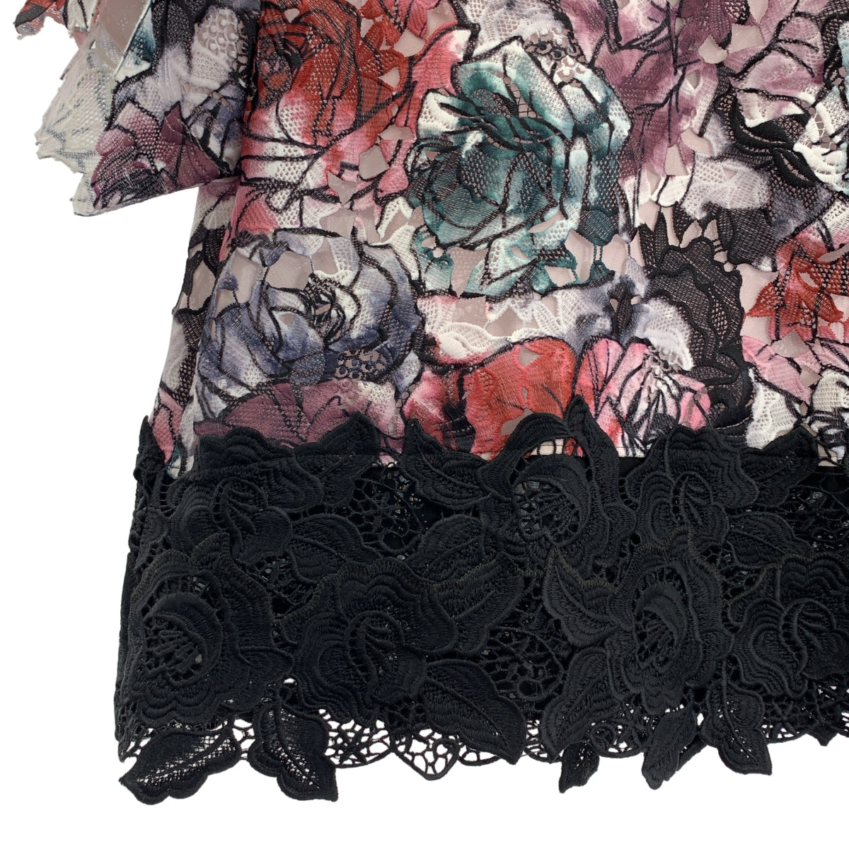 ADORE / 아도어 | 플로랄 패턴 레이스 풀오버 탑스 | 38 | 여성