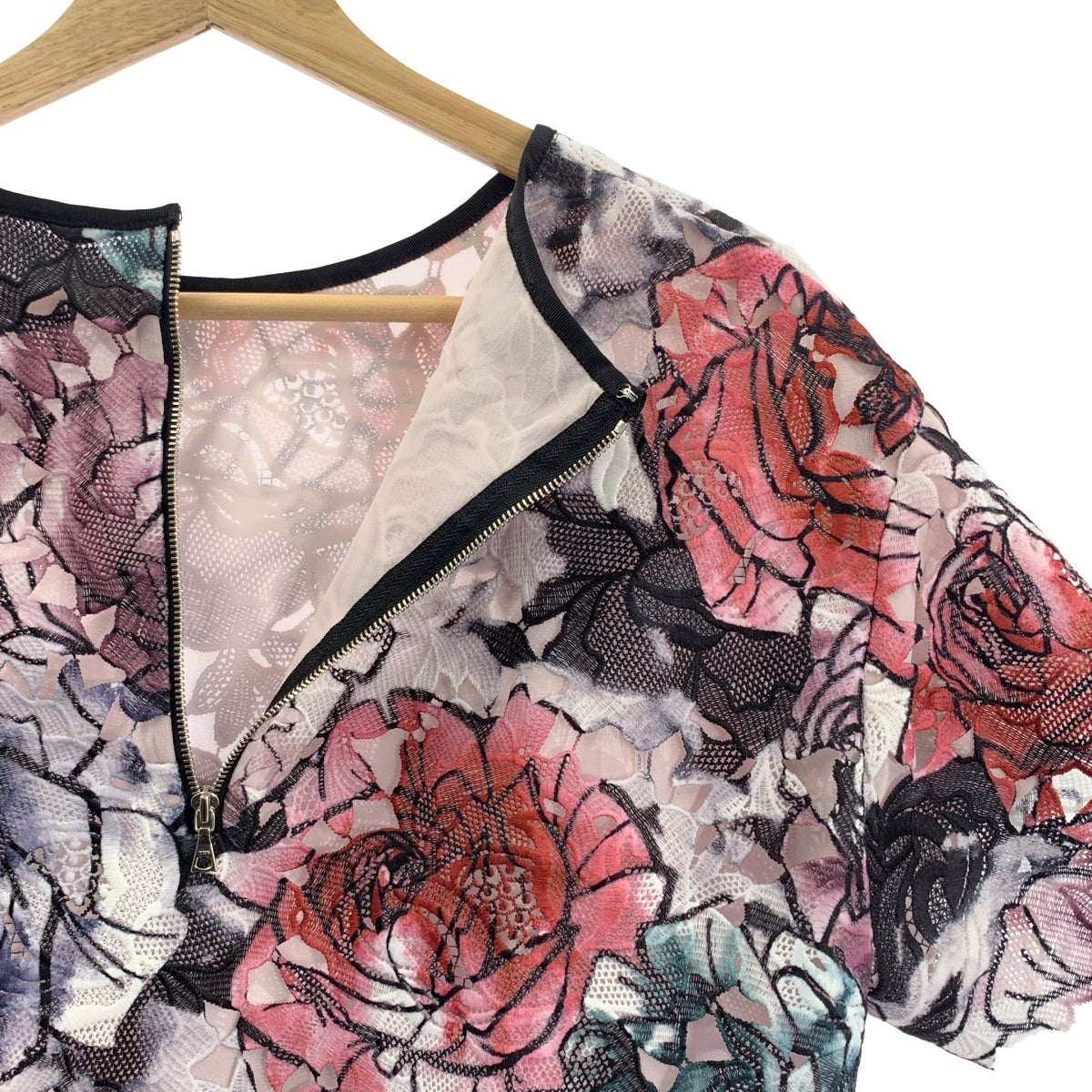 ADORE / 아도어 | 플로랄 패턴 레이스 풀오버 탑스 | 38 | 여성