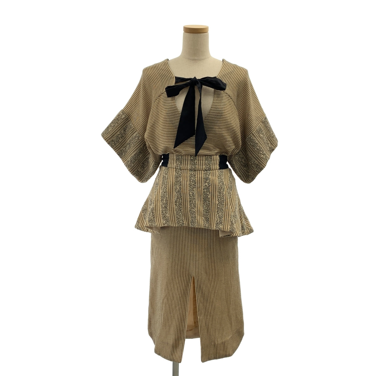 Mame Kurogouchi / マメクロゴウチ | ジャガード ニット ブラウス / バックジップ スリット スカート 裏地付き | 1 |