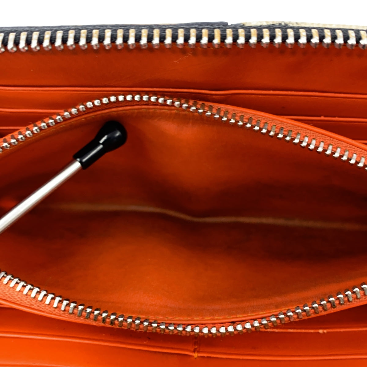 LOEWE / 로에베 | William Morris 윌리엄 모리스 / Puzzle Zip-Around Wallet 퍼즐 긴 지갑 |