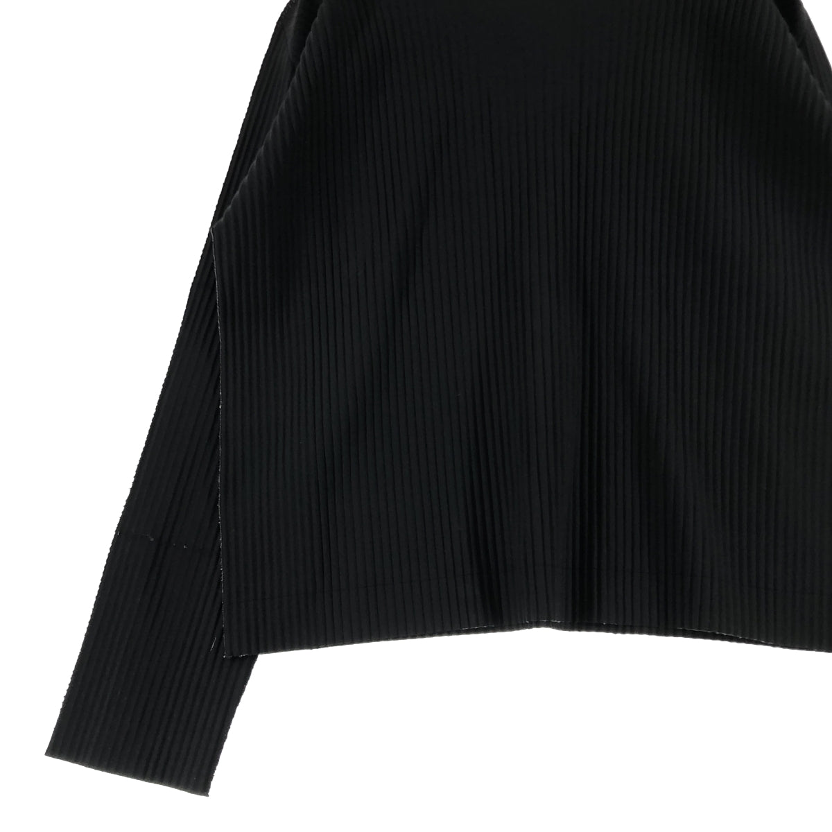 トップス me ISSEY MIYAKE FINE KNIT PLEATS BLACK FINE KNIT PLEATS BLACK – isseymiyake.com