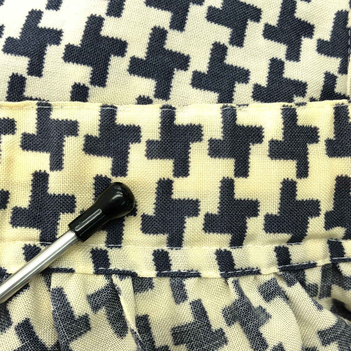 COMME des GARCONS COMME des GARCONS / Comme des | 2002 春夏 |千鳥格羊毛休閒半身裙|中號 |象牙色 / 海軍藍 |女性的