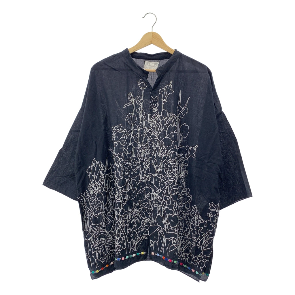 mii / me | 그래픽 인쇄 자수 스키퍼 풀오버 ​​반팔 셔츠 | L |