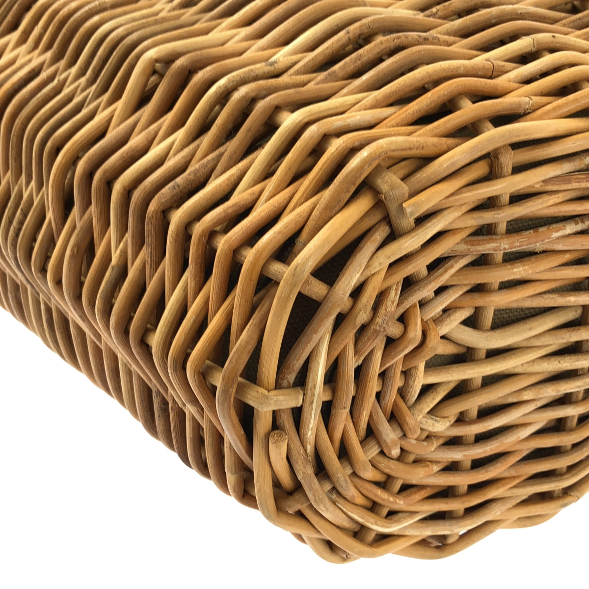 ebagos | 兔毛包覆紅色藤編籃包，配皮革提把 | 自然色 | 女款